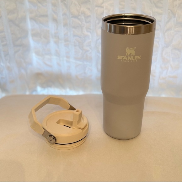 Stanley Light Blue Insulated Tumbler - Picture 2 of 11